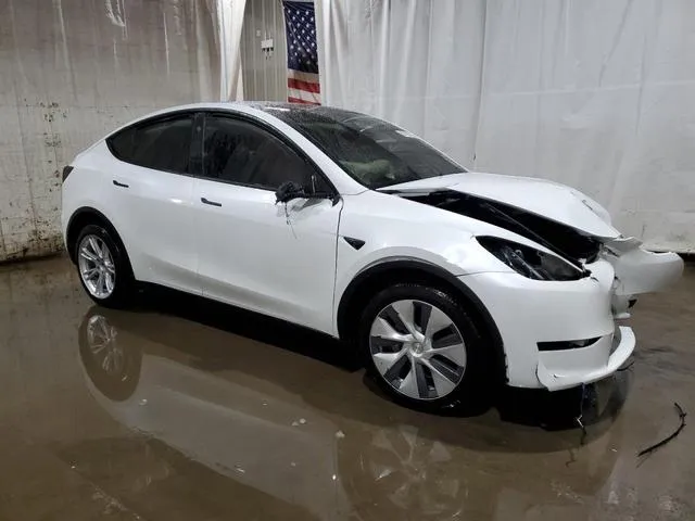 7SAYGDEE2RA275202 2024 2024 Tesla MODEL Y 4