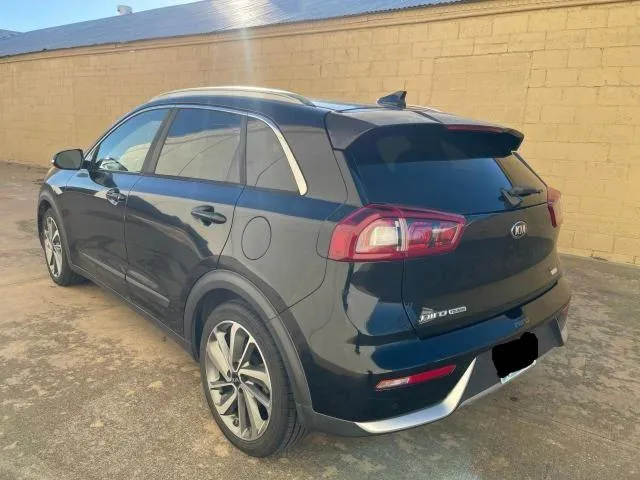 KNDCE3LC9H5048004 2017 2017 KIA Niro- Ex Touring 3