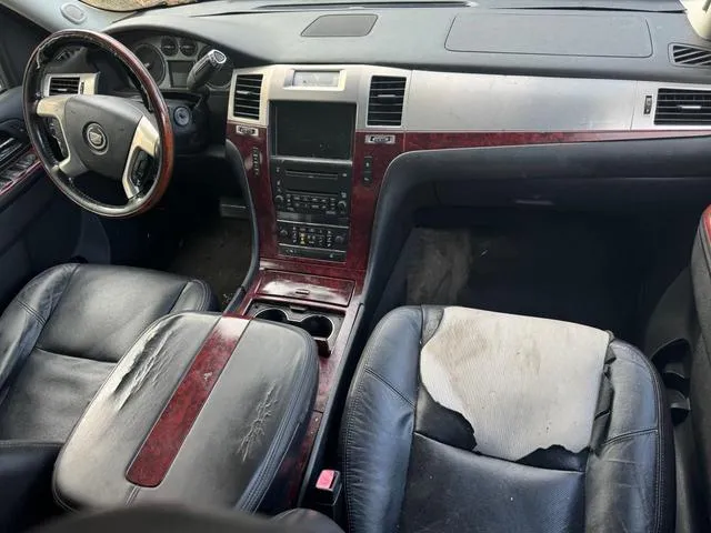 1GYUCJEF9AR106613 2010 2010 Cadillac Escalade- Esv Premium 9