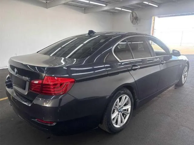 WBA5A7C54FD628676 2015 2015 BMW 5 Series- 528 XI 4