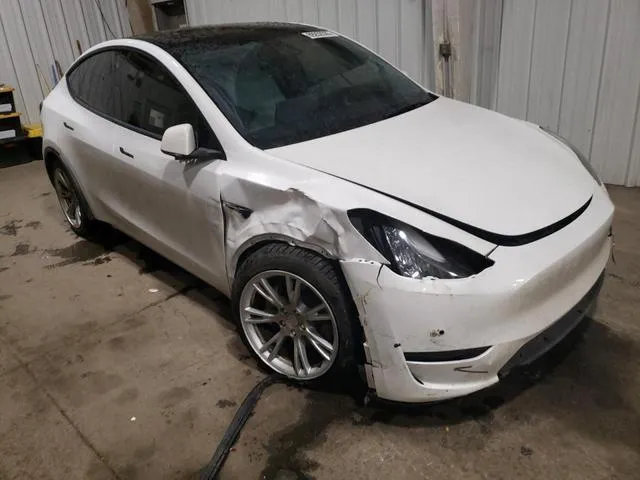 5YJYGDEE3MF303243 2021 2021 Tesla MODEL Y 4