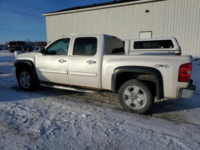 3GCPKTE38BG315821 2011 2011 Chevrolet Silverado- K1500 Ltz 2