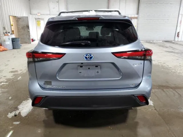 5TDHBRCH3MS030390 2021 2021 Toyota Highlander- Hybrid Xle 6