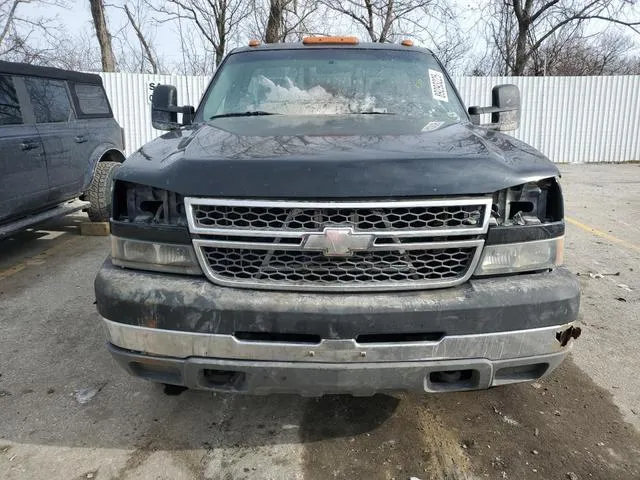 1GCHK24UX5E245453 2005 2005 Chevrolet Silverado- K2500 Heav 5