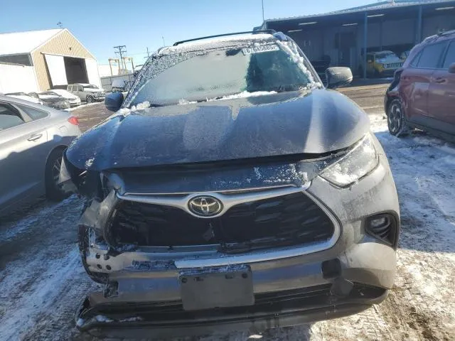 5TDHZRBH2MS078993 2021 2021 Toyota Highlander- Xle 5