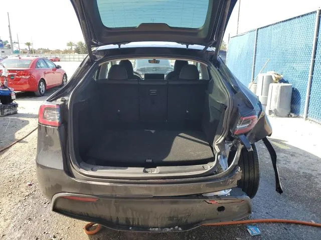 7SAYGDEF4RA274643 2024 2024 Tesla MODEL Y 6