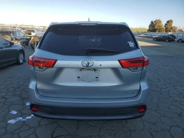 5TDJZRFH7JS534705 2018 2018 Toyota Highlander- SE 6