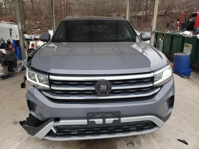 1V2ME2CA4LC210234 2020 2020 Volkswagen Atlas- Sel 5