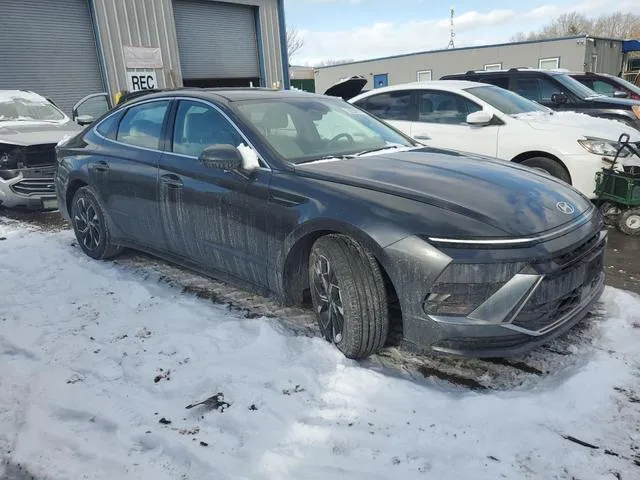 KMHL64JA9SA438177 2025 2025 Hyundai Sonata- Sel 4