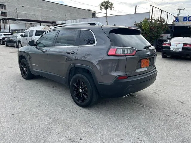 1C4PJLLX4KD243375 2019 2019 Jeep Cherokee- Latitude Plus 3