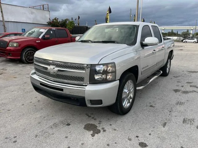 3GCRCSEA5AG185722 2010 2010 Chevrolet Silverado- C1500 Lt 2